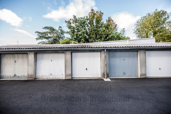 Pascal Autret BREST ABERS IMMOBILIER vous présente cet appartement de 81m² avec garage situé à Kerbonne Brest
