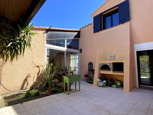 A VENDRE - MONTESQUIEU DES ALBERES - VILLA AVEC PISCINE