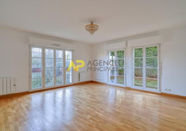 Appartement Le Plessis Robinson 4 pièce(s) 90 m2