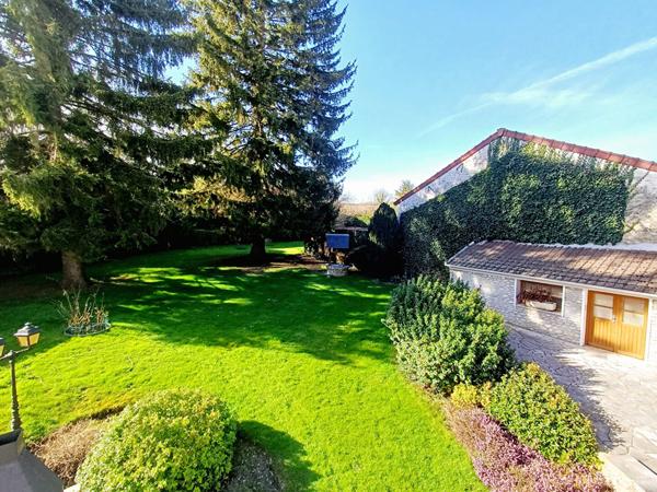 Maison de Prestige à Vendre à Étampes - 7 pièces, 5 chambres