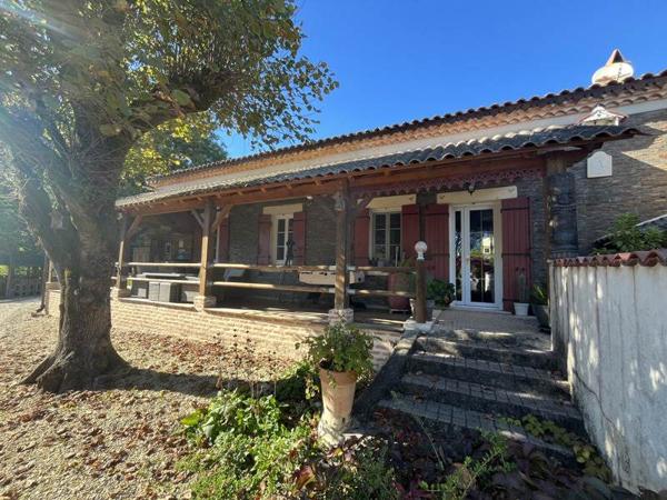 Maison à vendre |  Douzillac |  9 pièces | 220 m²