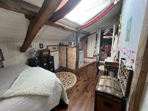 Maison à vendre |  Douzillac |  9 pièces | 220 m²