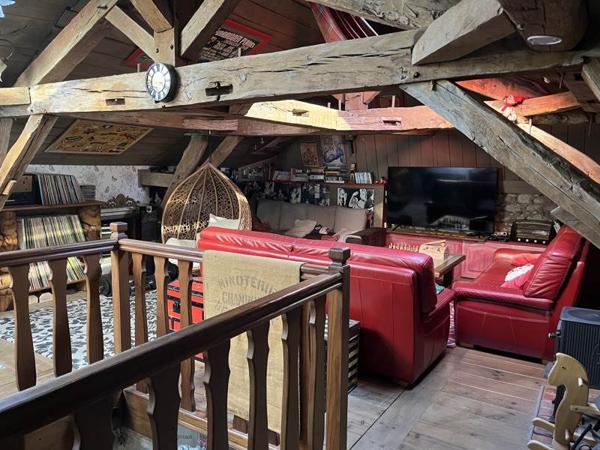 Maison à vendre |  Douzillac |  9 pièces | 220 m²