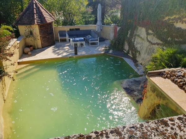 Maison à vendre |  Douzillac |  9 pièces | 220 m²