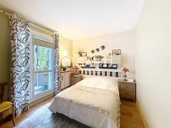 T3 lumineux avec loggia face à l’Hippodrome