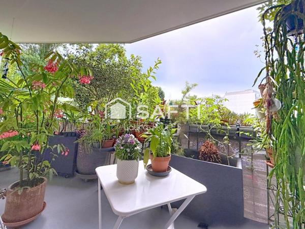 T3 lumineux avec loggia face à l’Hippodrome