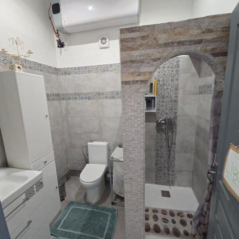 Immeuble  8 pièce(s) 140 m2