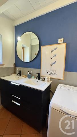 Maison à vendre  4 pièces - 56,99 m 2   LA ROCHE DES ARNAUDS  - 05