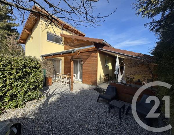 Maison à vendre  4 pièces - 56,99 m 2   LA ROCHE DES ARNAUDS  - 05