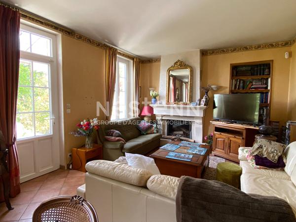 Vente élégante maison en pierre de tuffeau de 109 m² avec 4 chambres et bureau au coeur de Château-du-Loir (72500)