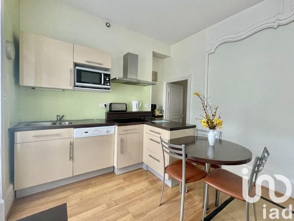 Immeuble à vendre 147 m² Bourbon-l'Archambault