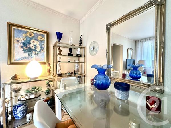 Appartement F2 à vendre  2 pièces - 43 m 2   TROYES  - 10