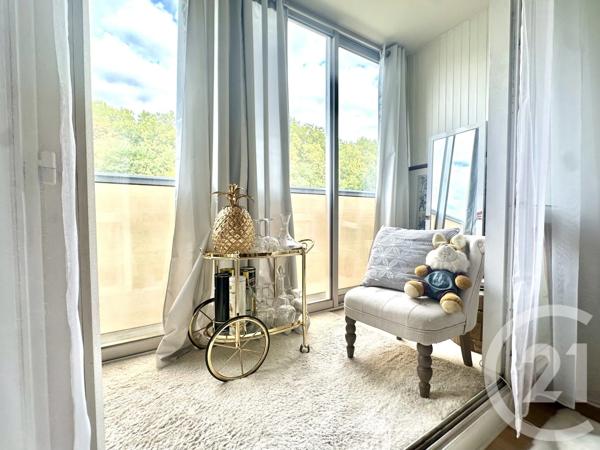 Appartement F2 à vendre  2 pièces - 43 m 2   TROYES  - 10