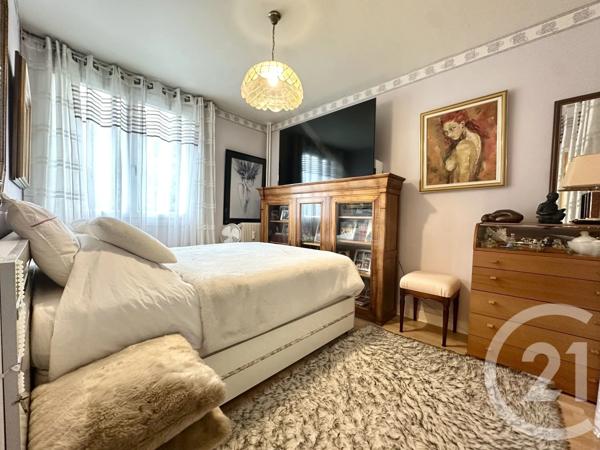 Appartement F2 à vendre  2 pièces - 43 m 2   TROYES  - 10