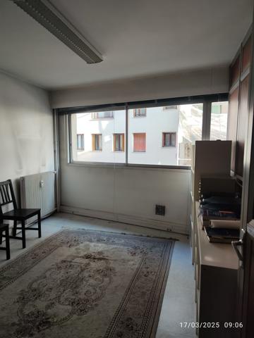 Bureaux · Vente Paris (75019) 2 pièces · 49m²