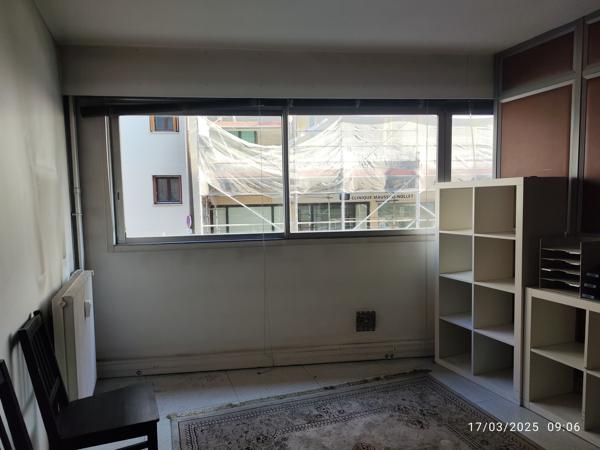 Bureaux · Vente Paris (75019) 2 pièces · 49m²