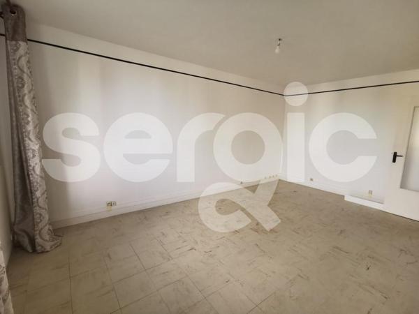 Location 2 Pieces 48 80080 Amiens 25 0003 04 0592