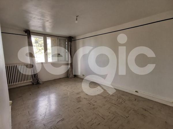 Location 2 Pieces 48 80080 Amiens 25 0003 04 0592