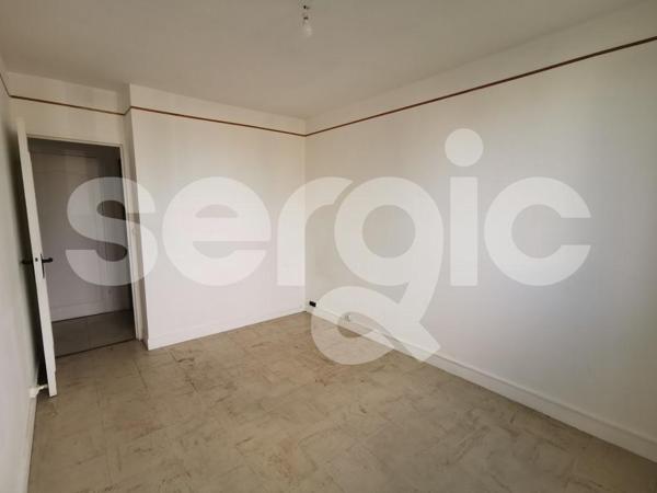 Location 2 Pieces 48 80080 Amiens 25 0003 04 0592