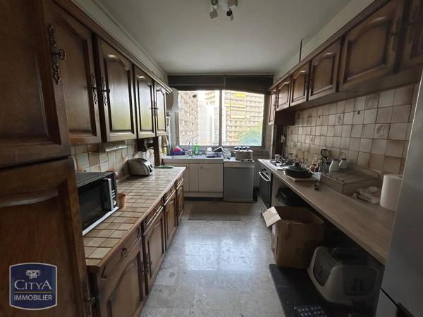 Appartement à louer 4 pièces 92.45m² Lyon (69008)