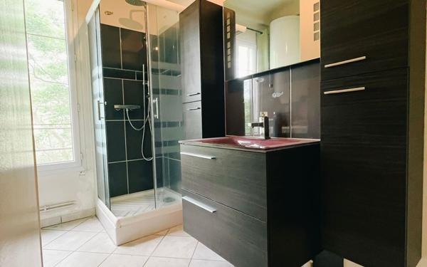 Appartement à vendre    1 pièce • 29,50 m2 Maisons-Alfort