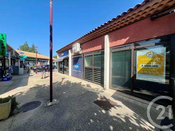 à vendre  40 m 2   ST CYR SUR MER  - 83