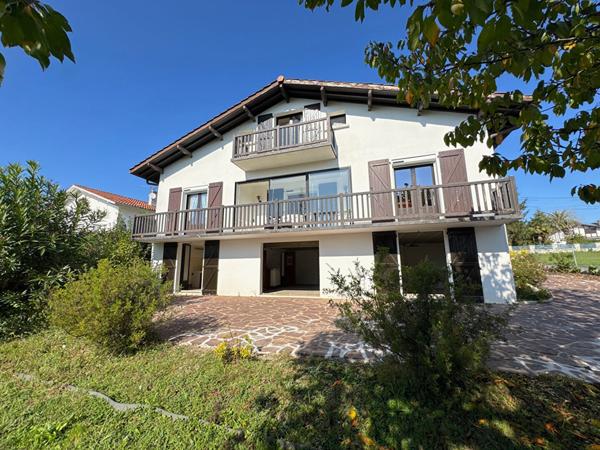 Maison Hendaye 7 pièces 215 m2