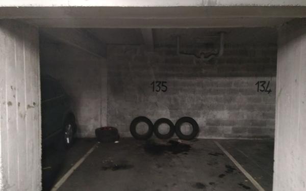 Stationnement à louer    Paris 19