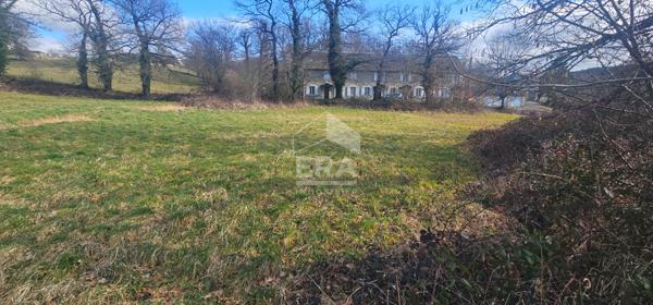 Beau Terrain Constructible de 5 675 m² à Gages Le Bas