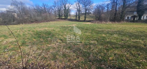Beau Terrain Constructible de 5 675 m² à Gages Le Bas