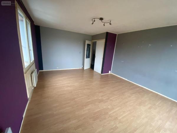 Appartement à rénover à vendre à La Chapelle-Saint-Luc dans l'Aube (10600), ref : 15309/339