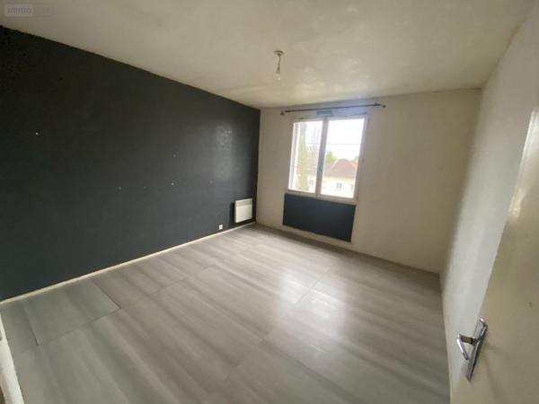 Appartement à rénover à vendre à La Chapelle-Saint-Luc dans l'Aube (10600), ref : 15309/339
