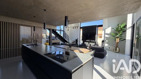 Maison à vendre 4 pièces 128,25 m² Veauche