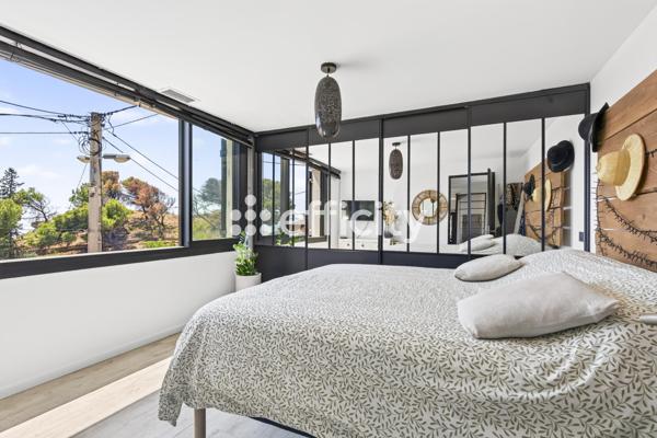 Maison
         4 pièces
        - 134 m² Bien prestige 720 000 € *