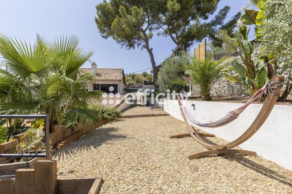 Maison
         4 pièces
        - 134 m² Bien prestige 720 000 € *