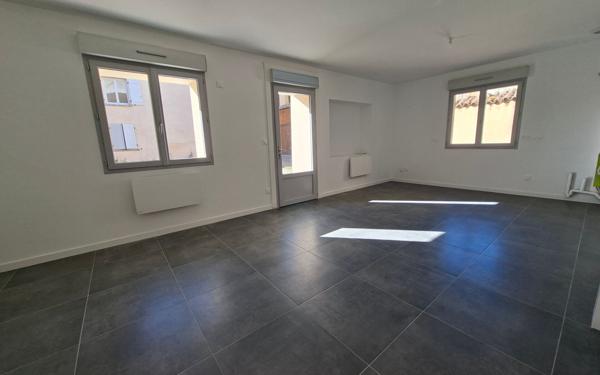 Appartement à vendre    2 pièces • 45,41 m2 Saint-Étienne-de-Saint-Geoirs