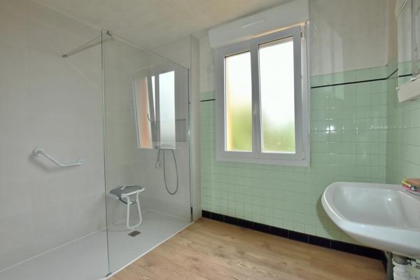 Maison à PLOMODIERN, 29550 - 5 pièces 127m²