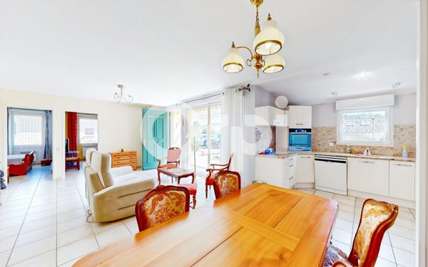Maison à vendre    3 pièces • 82 m2 Ruoms