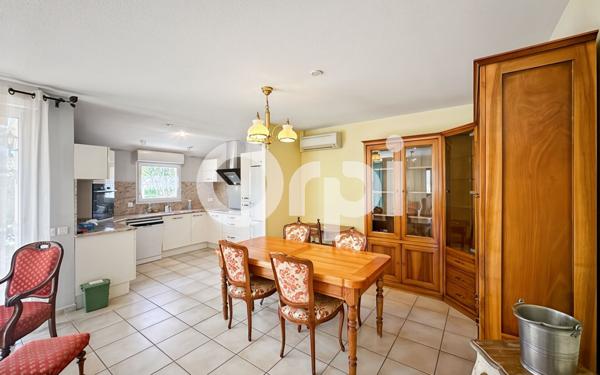 Maison à vendre    3 pièces • 82 m2 Ruoms