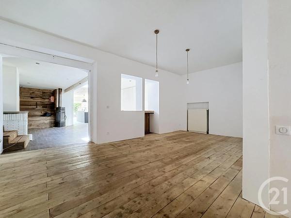 Appartement T5 à vendre  5 pièces - 160 m 2   PAMIERS  - 09