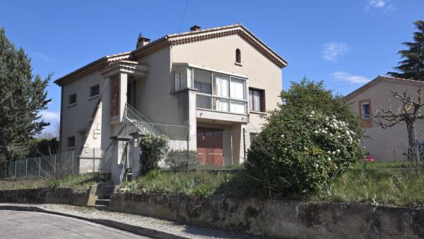Gardanne (13120) Maison en Viager de 82 m² Carrez à Gardanne sur grand terrain de 1 000 m²