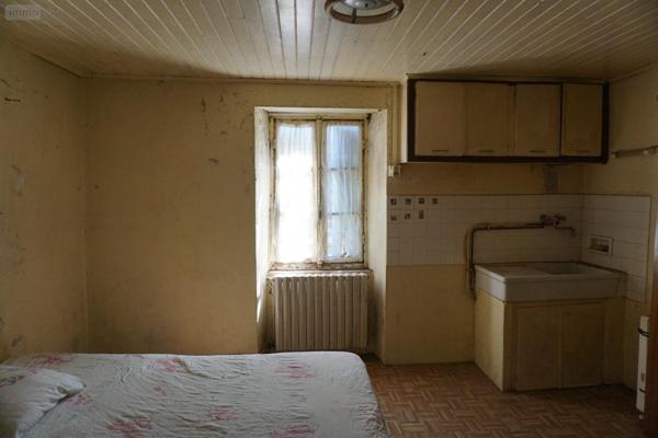 Maison à vendre à Lacapelle-Marival dans le Lot (46120), ref : 25.011