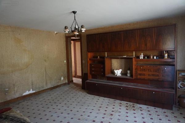 Maison à vendre à Lacapelle-Marival dans le Lot (46120), ref : 25.011