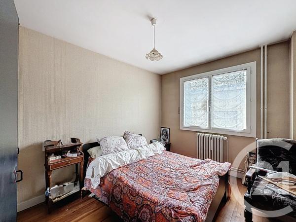 Appartement F2 à vendre  2 pièces - 36,90 m 2   ST GIRONS  - 09