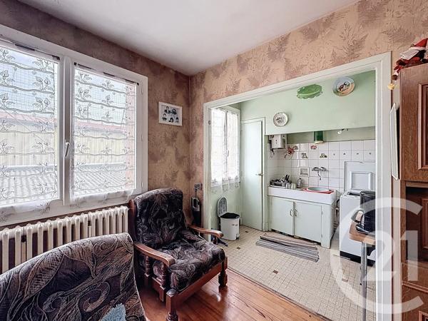 Appartement F2 à vendre  2 pièces - 36,90 m 2   ST GIRONS  - 09