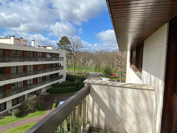 Appartement Maisons-laffitte 4 pièce(s) 89.16 m2 Loyer 2 374 €/mois charges comprises **  - Référence  4697