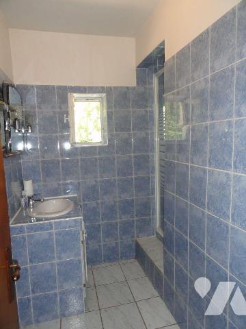 Propriété en zone naturelle   composée de 4 logements d'une superficie totale de 232.37m² . Le ...