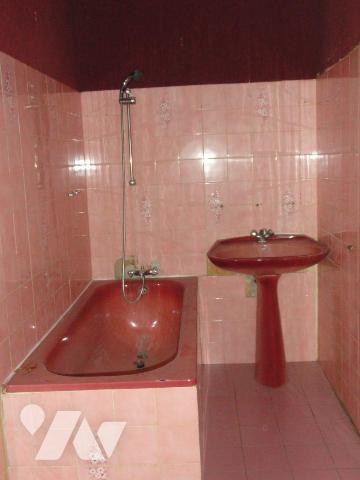 Propriété en zone naturelle   composée de 4 logements d'une superficie totale de 232.37m² . Le ...