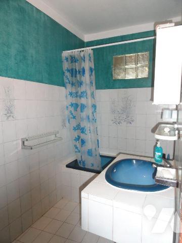 Propriété en zone naturelle   composée de 4 logements d'une superficie totale de 232.37m² . Le ...