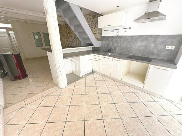 Maison de village entièrement rénovée avec cour sans vis-à-vis !